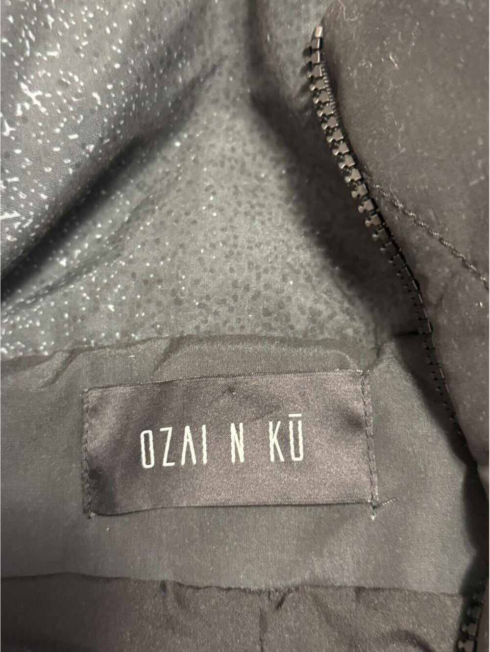 OZAI N KŪ Reversible Puffer Vest Size S "Horizon" Print Black Gray Yellow - Picture 4 of 5
